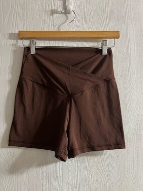 Aerie Offline Brown High Waisted Yoga Shorts Size Large